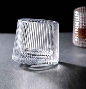 4437.推荐新品好玩の玻璃杯 底部可旋转免搅拌勺の高档艺术款酒杯